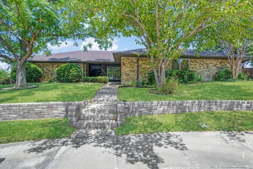 2149 Willow Place A, Carrollton