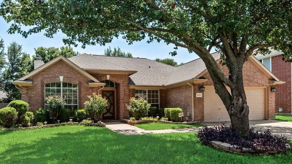 2311 Forest Park Circle, Mansfield