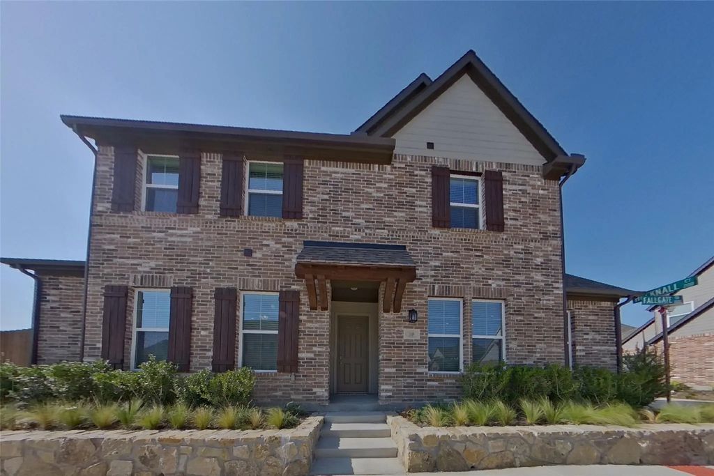 1009 Fallgate Drive, Saginaw