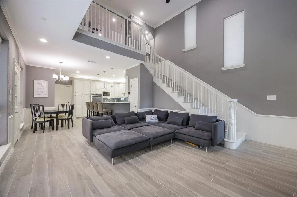 17060 Upper Bay Road, Addison