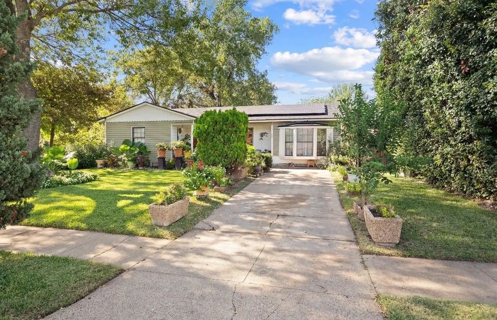 1255 Olden Street, Dallas
