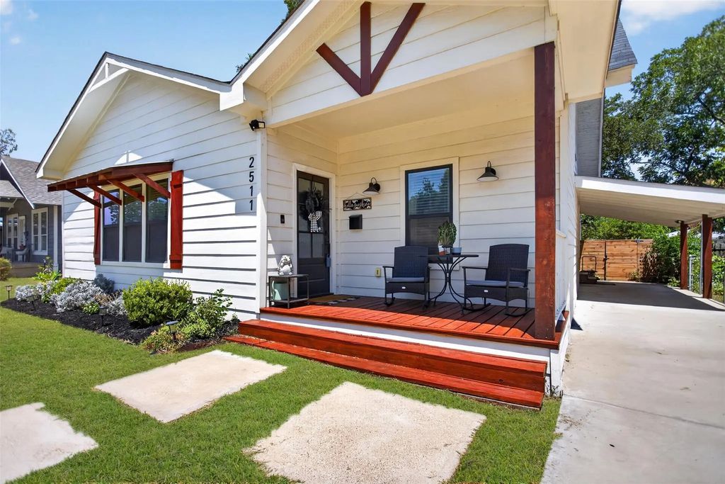 2511 Gladstone Drive, Dallas