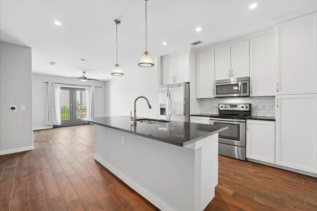 5609 Smu Boulevard 505, Dallas
