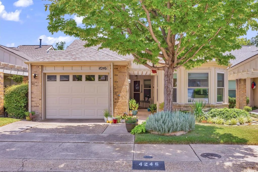 4246 Rosser Square, Dallas