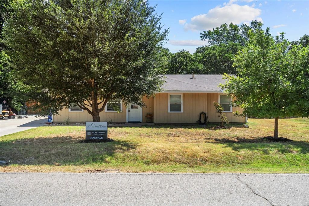 128 Lynn Drive, Azle
