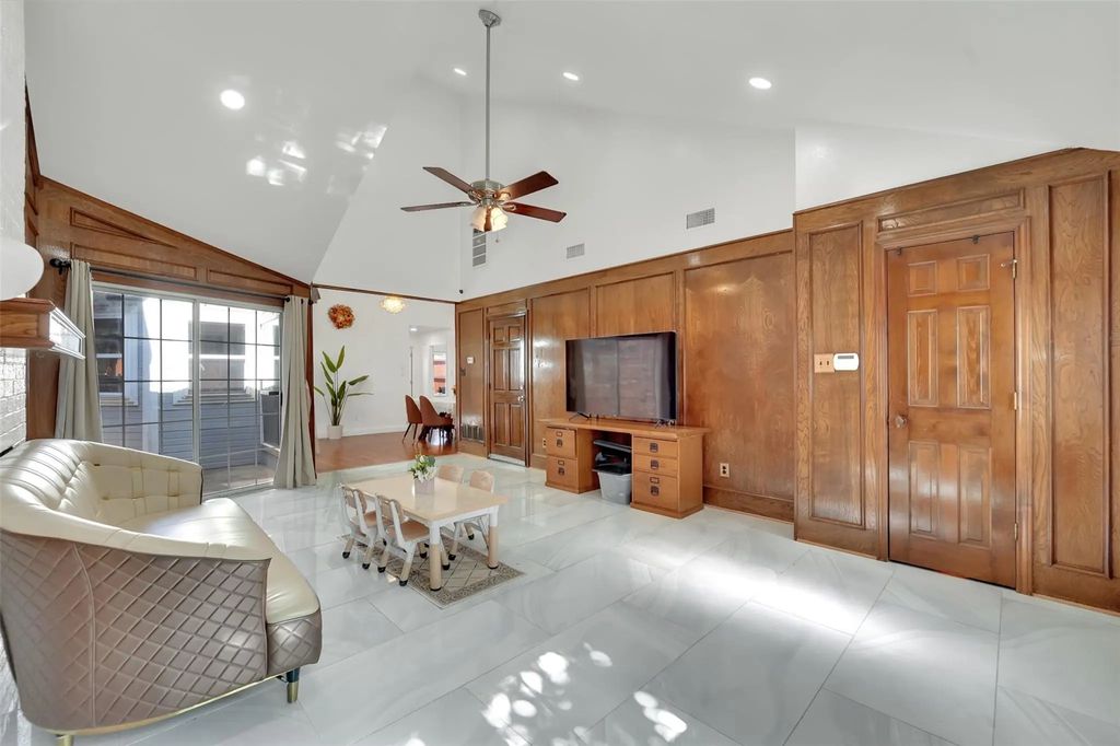 3021 Waterfront Circle, Garland