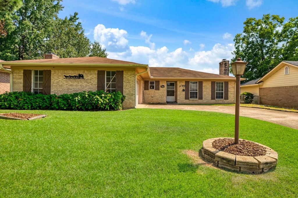3450 Vagas Drive, Paris
