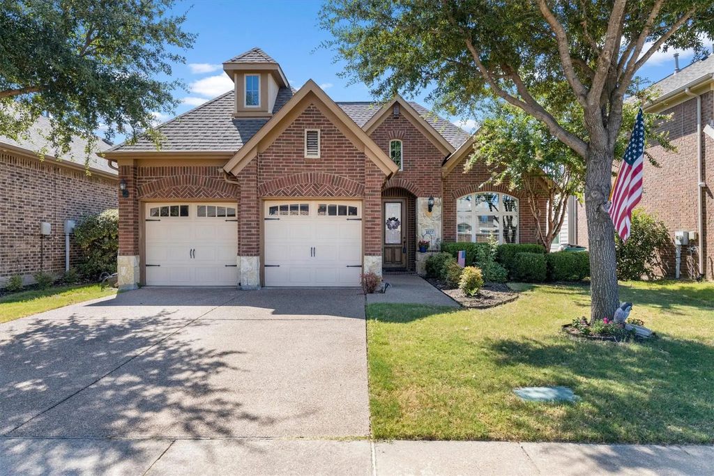1022 Edgefield Lane, Forney
