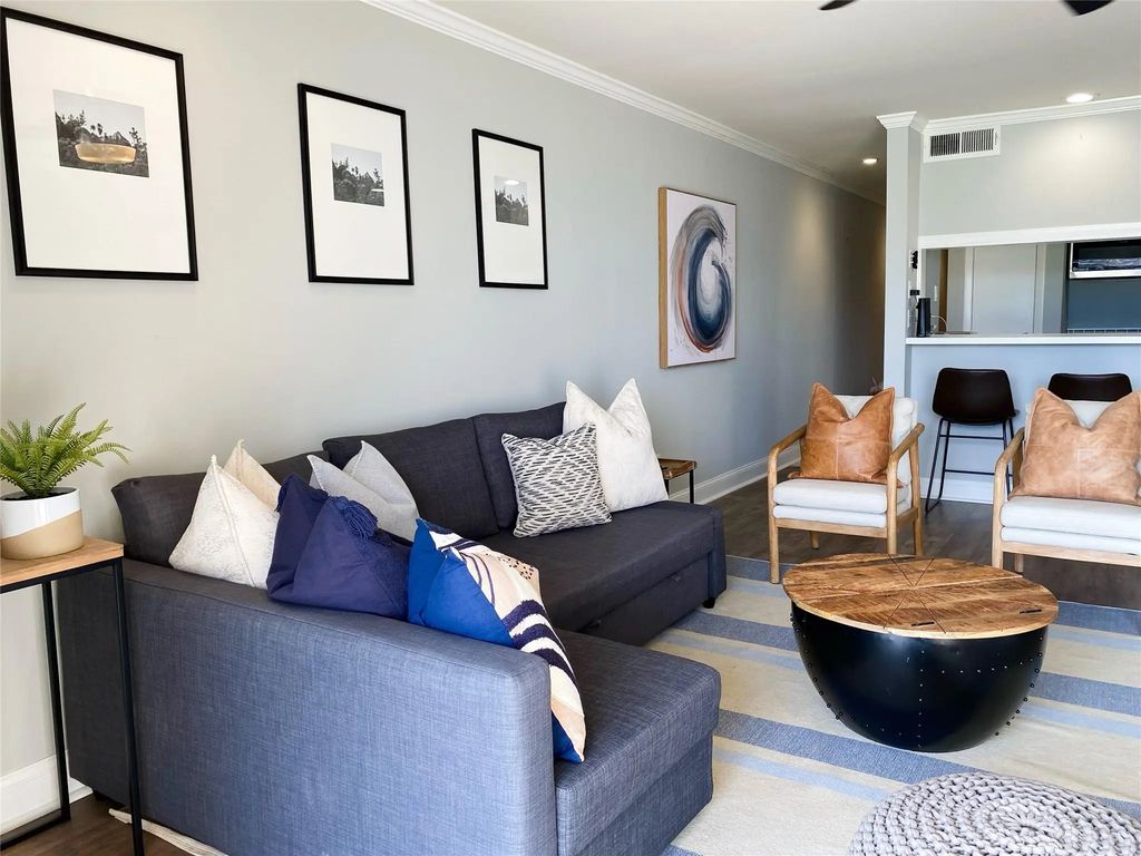 12600 Melville 122b, Montgomery