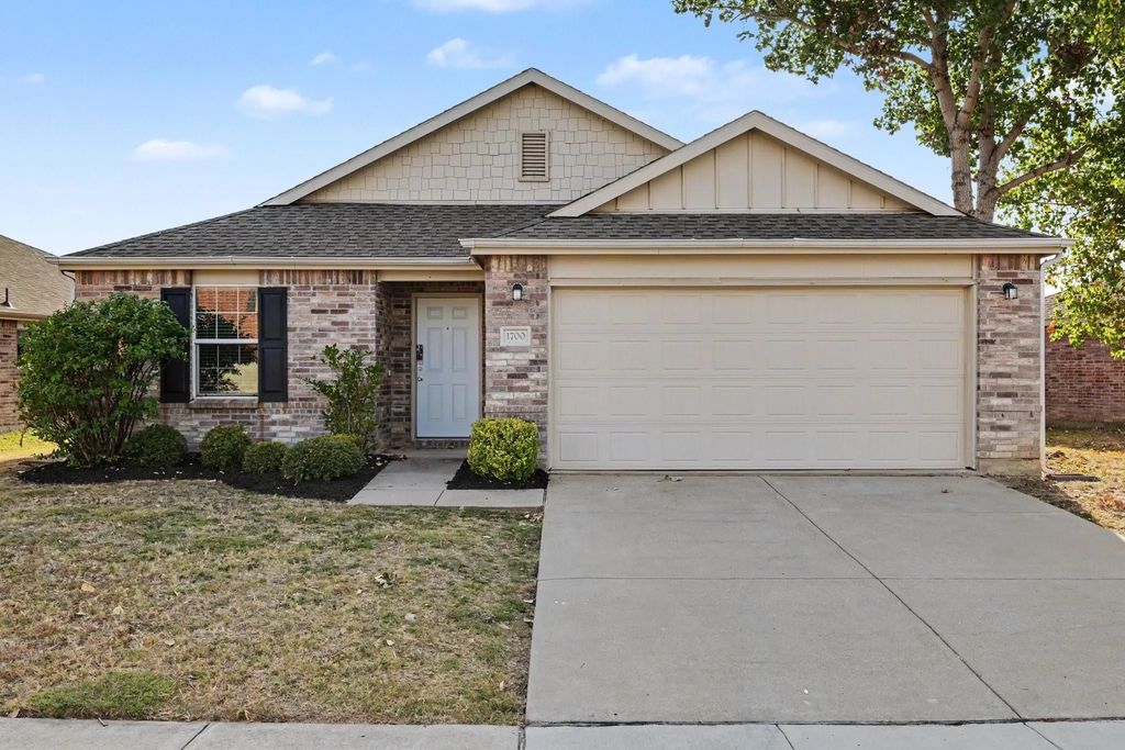 1700 Gayla Creek Drive, Little Elm
