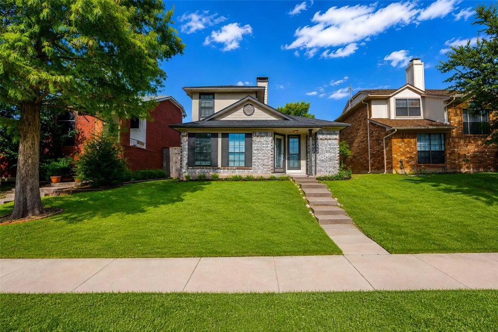 2927 Peninsula Way, Carrollton