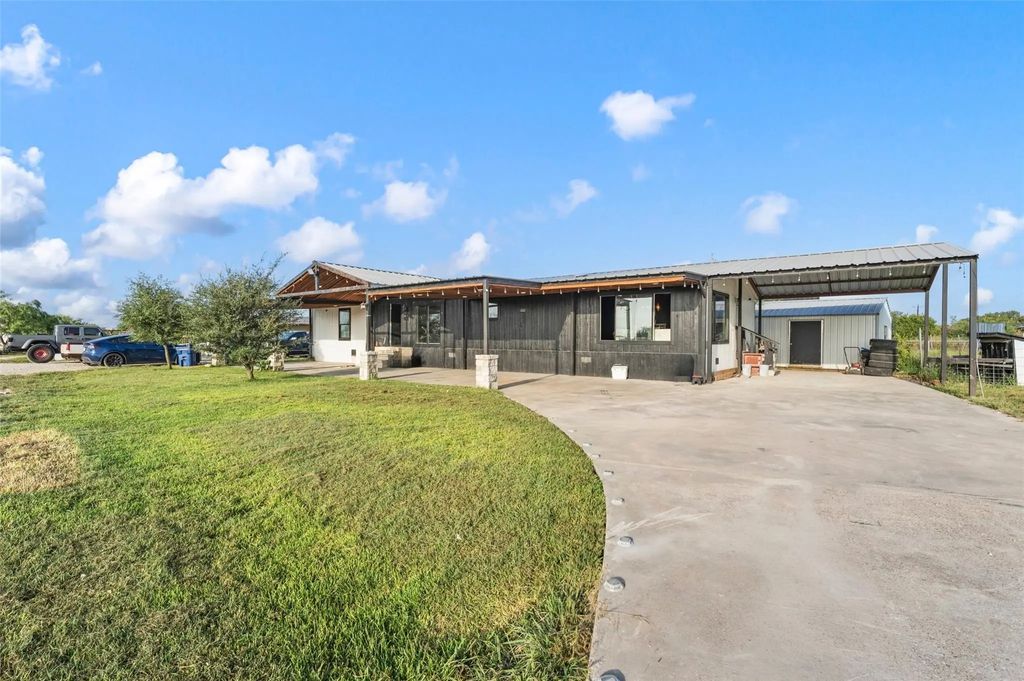 112 County Road 4028a, Chilton