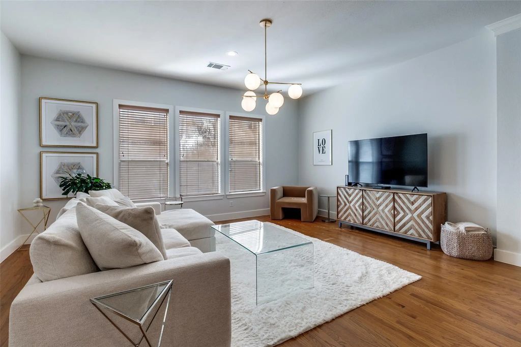 4830 Cedar Springs Road 11, Dallas