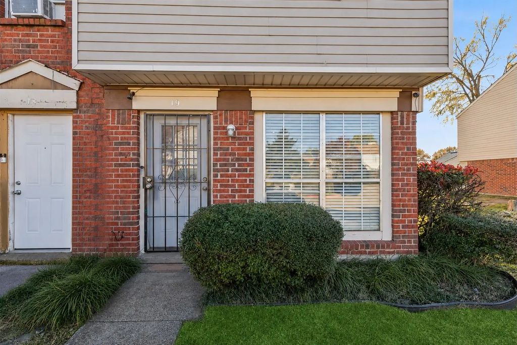10500 Lake June Road J09, Dallas