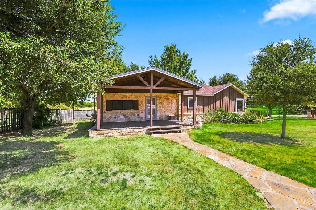 4634 Rendon Road, Fort Worth