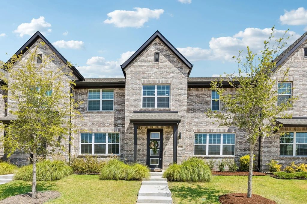 2504 Red Tailed Hawk Lane, McKinney