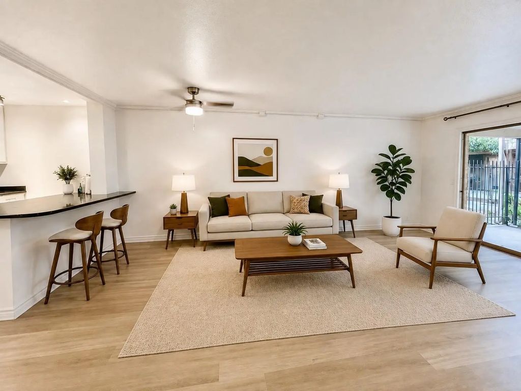 5319 Fleetwood Oaks Avenue 157, Dallas