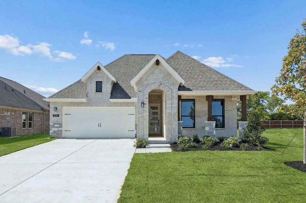 1019 Goldenrod Drive, Justin