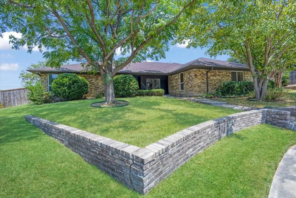 2149 Willow Place B, Carrollton