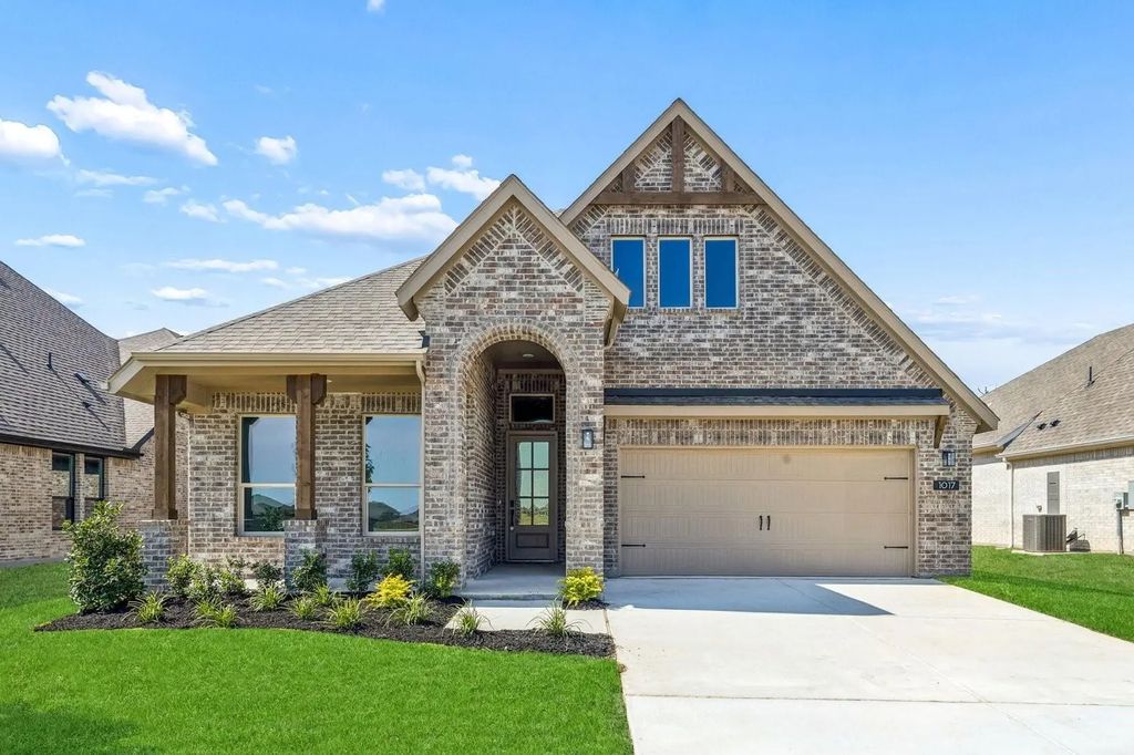 1017 Goldenrod Drive, Justin