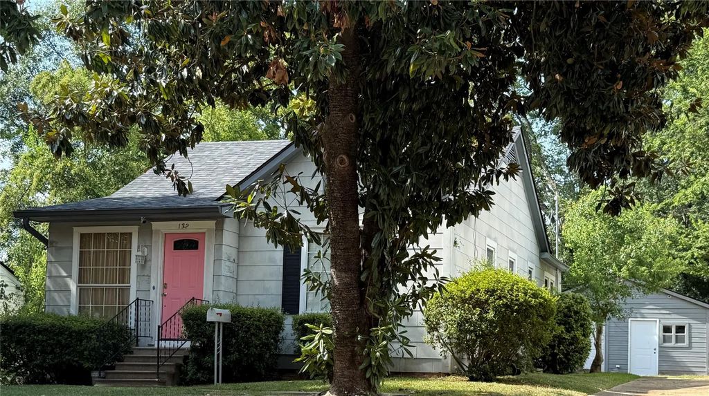132 E Wyandotte Street, Shreveport