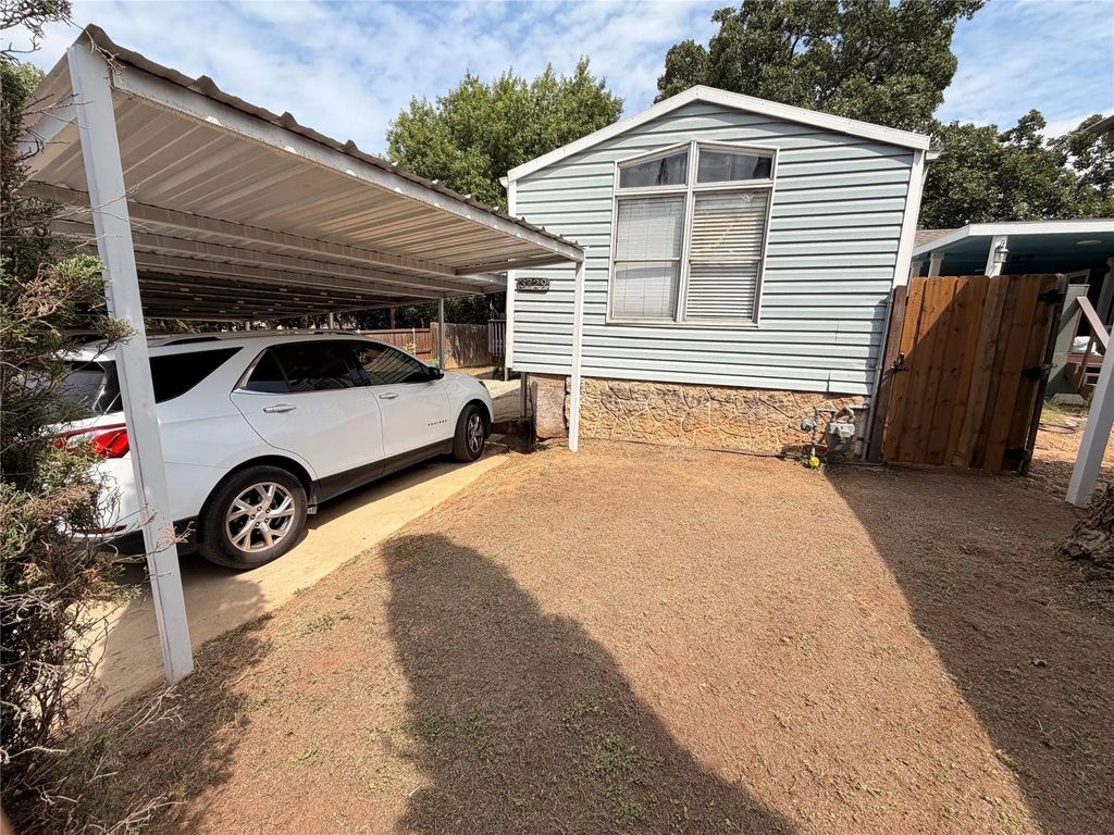 3729 Woodford Cove 295, Grand Prairie