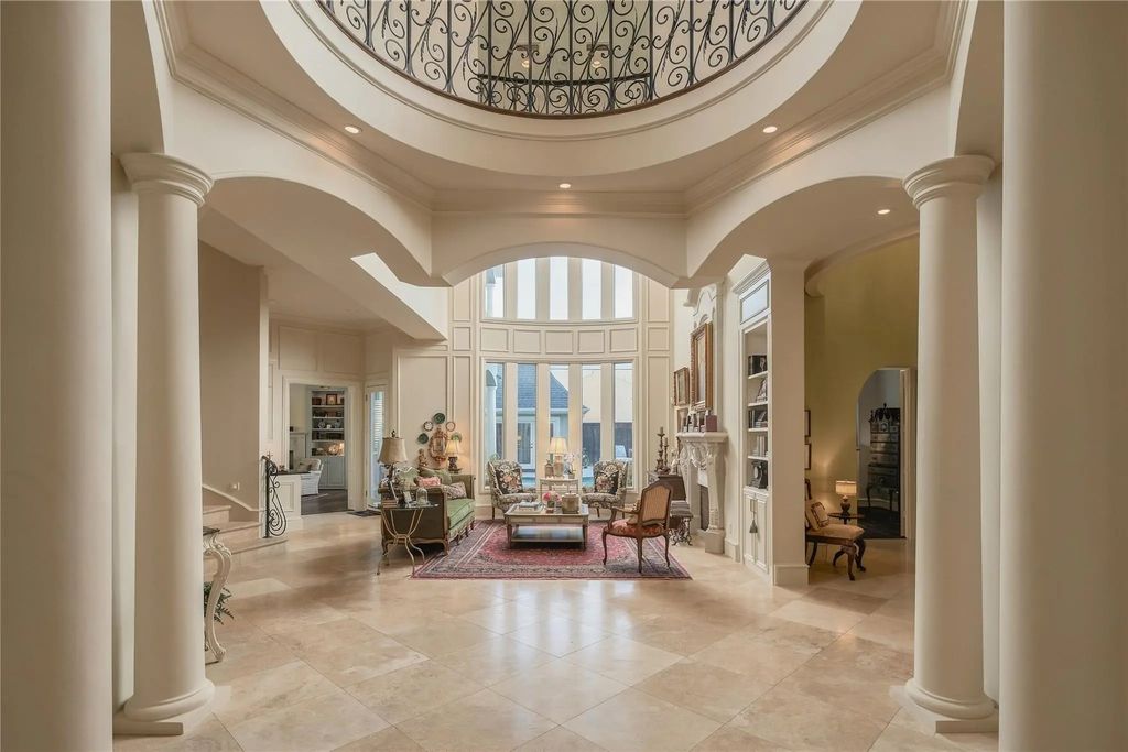 5835 Waggoner Drive, Dallas