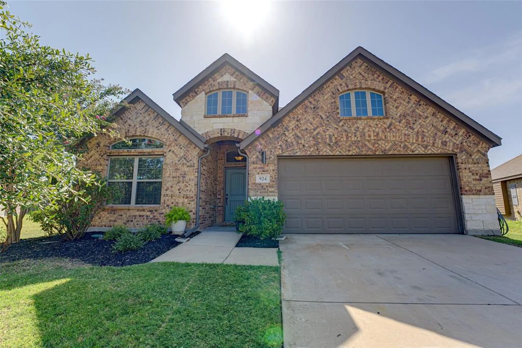 924 Mcgehee Court, Fate