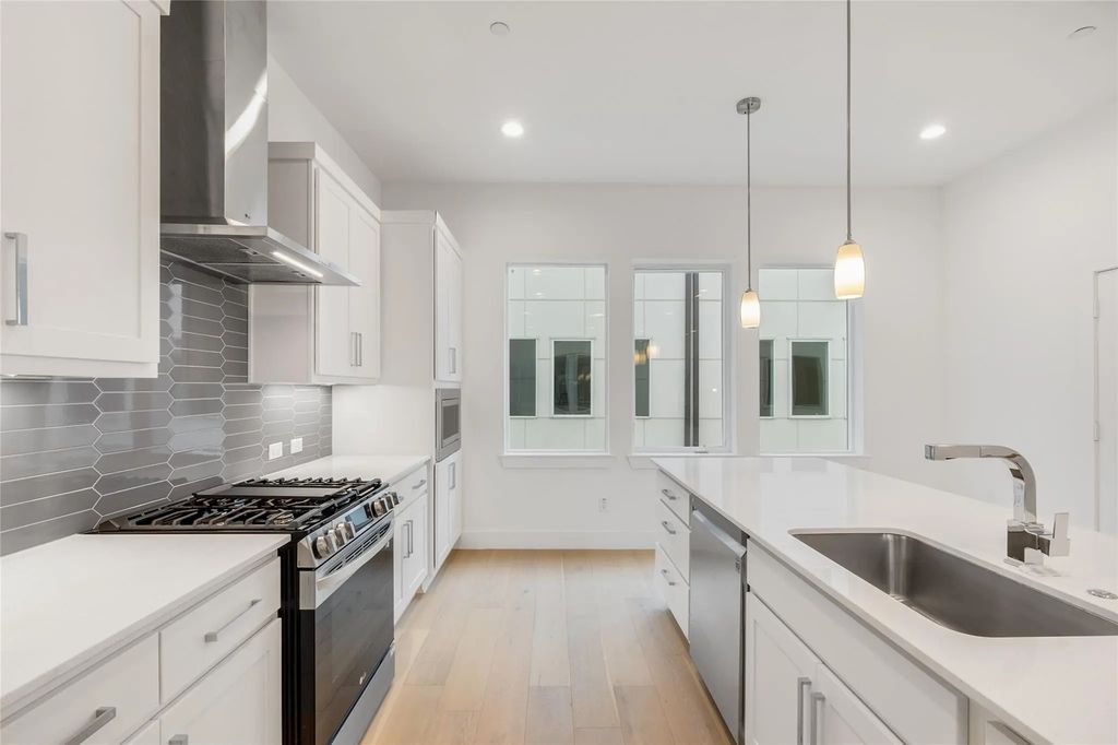 3915 N Hall Street 103, Dallas
