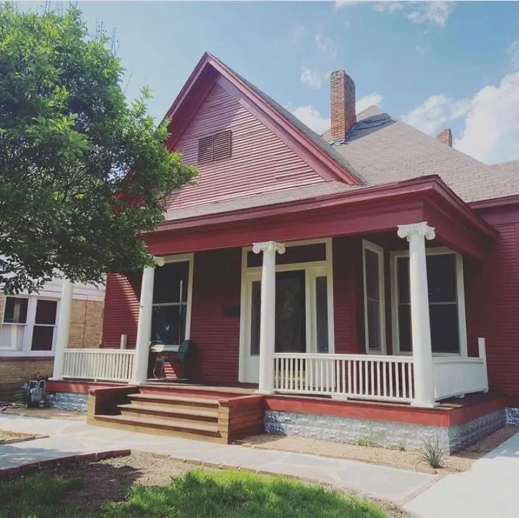 917 Sunset Avenue, Dallas
