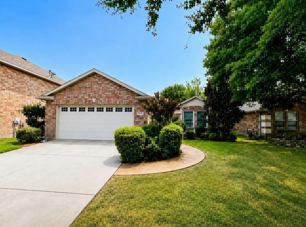 16340 Cowboy Trail, Fort Worth