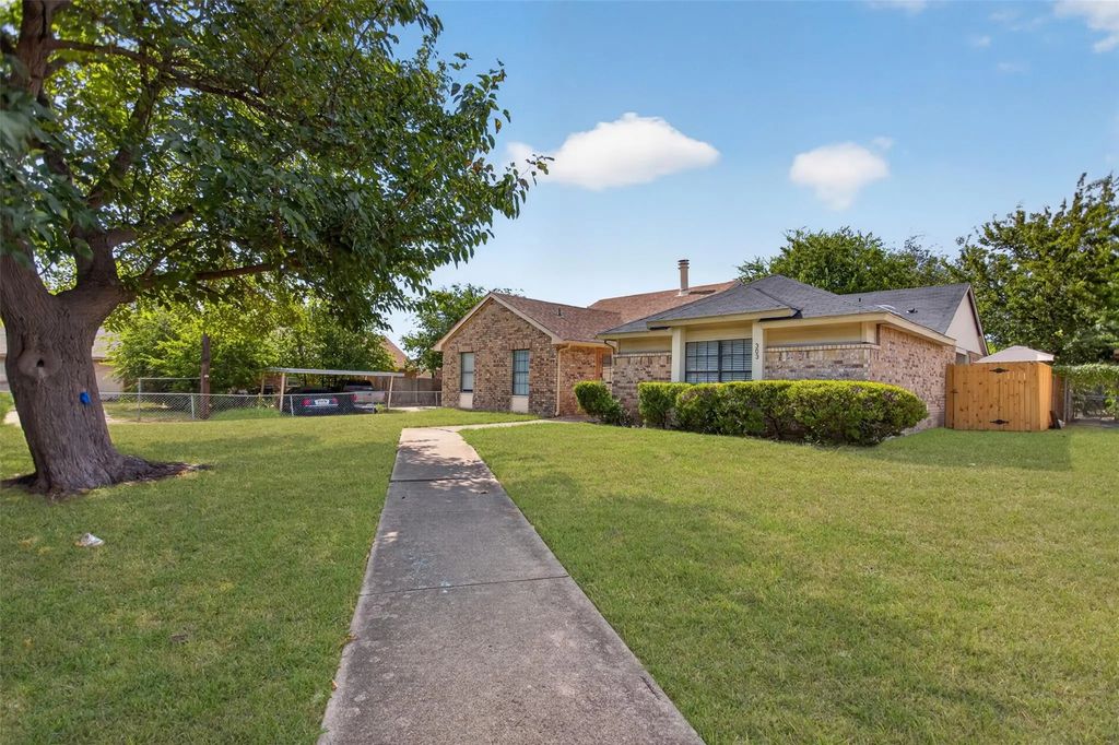 303 Liberty Place, Grand Prairie