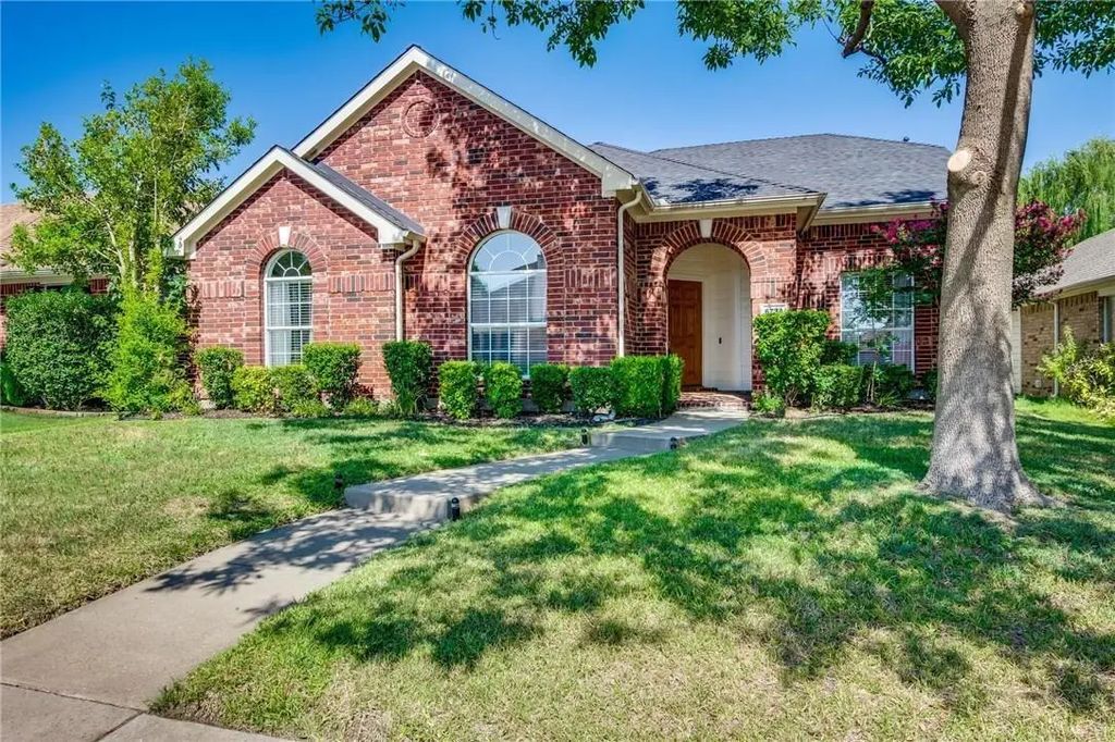 6734 Richmond Drive, Frisco