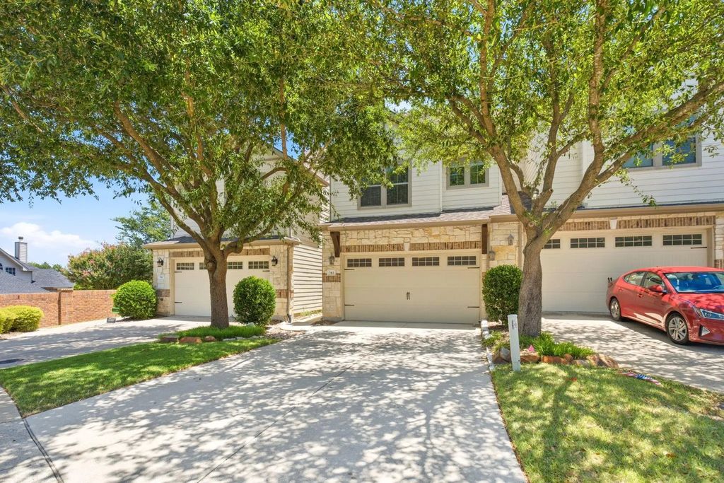 703 Chestnuthill Drive, Allen