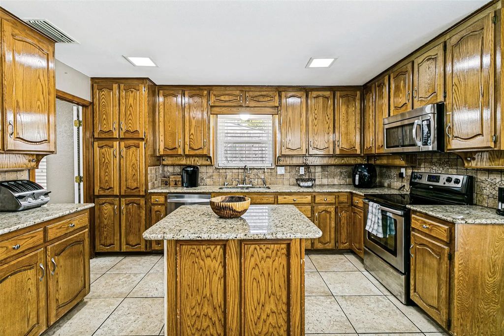 4801 Gaylewood Court, Arlington