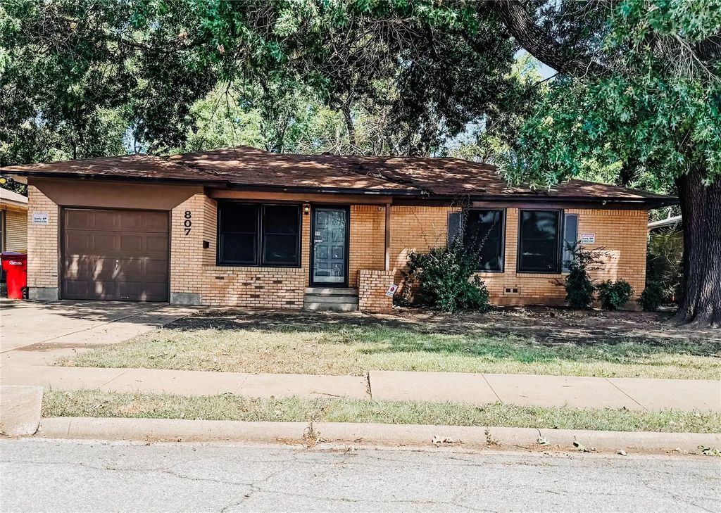 807 Blanton Drive, Sherman