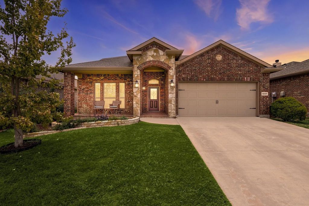 3237 Tamarack Lane, Denton