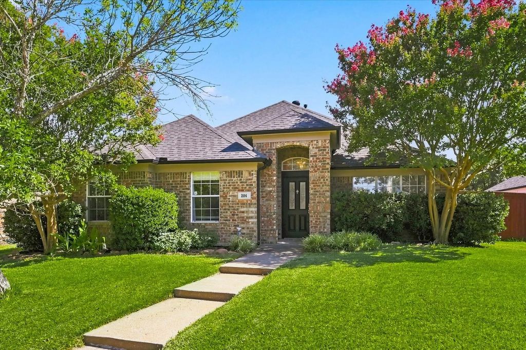 204 Meredith Court, Irving