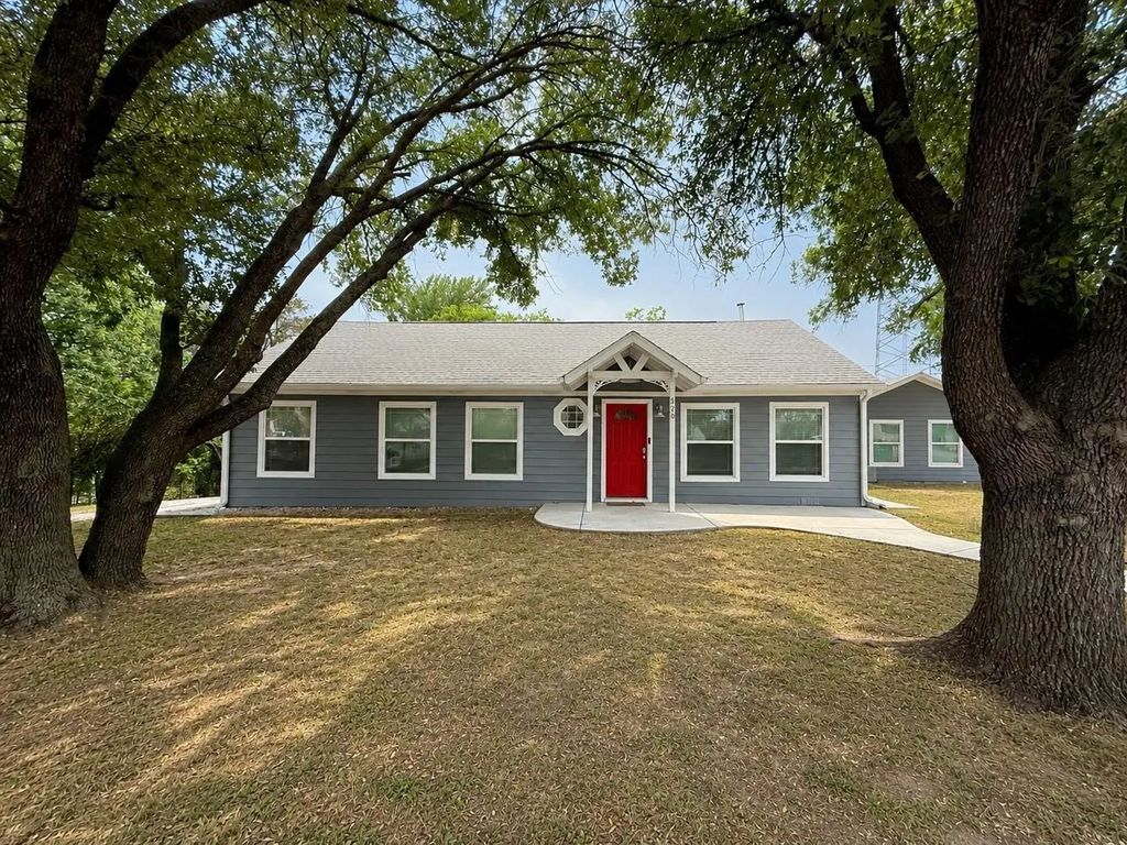 320 S Columbia Street, Stephenville