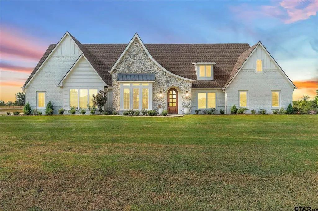 717 Vz County Road 1803, Grand Saline