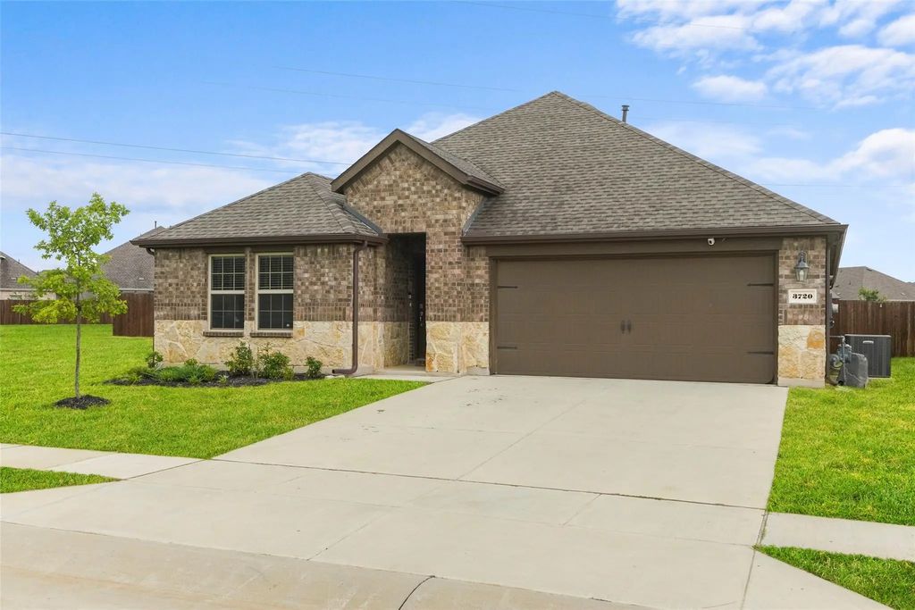 3720 Tracewood Bend, Aubrey