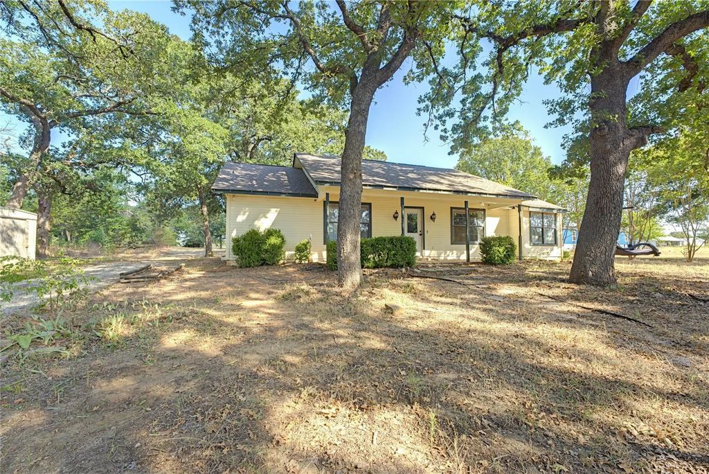 15870 County Road 339, Terrell