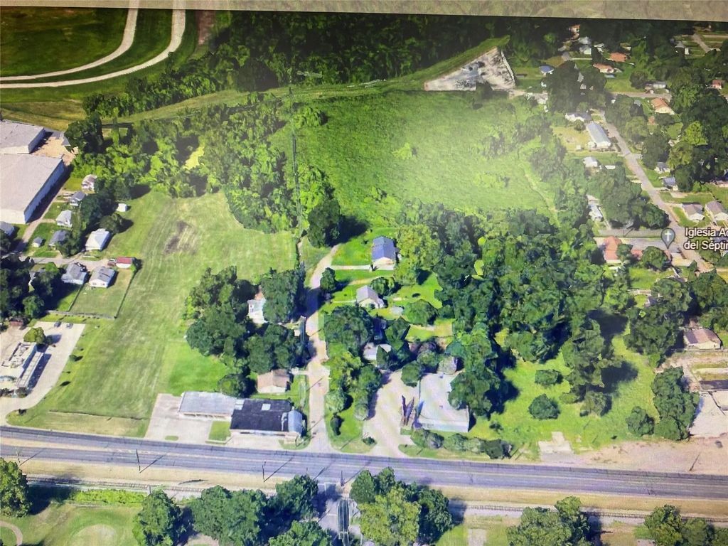 2722 Barksdale Boulevard, Bossier City