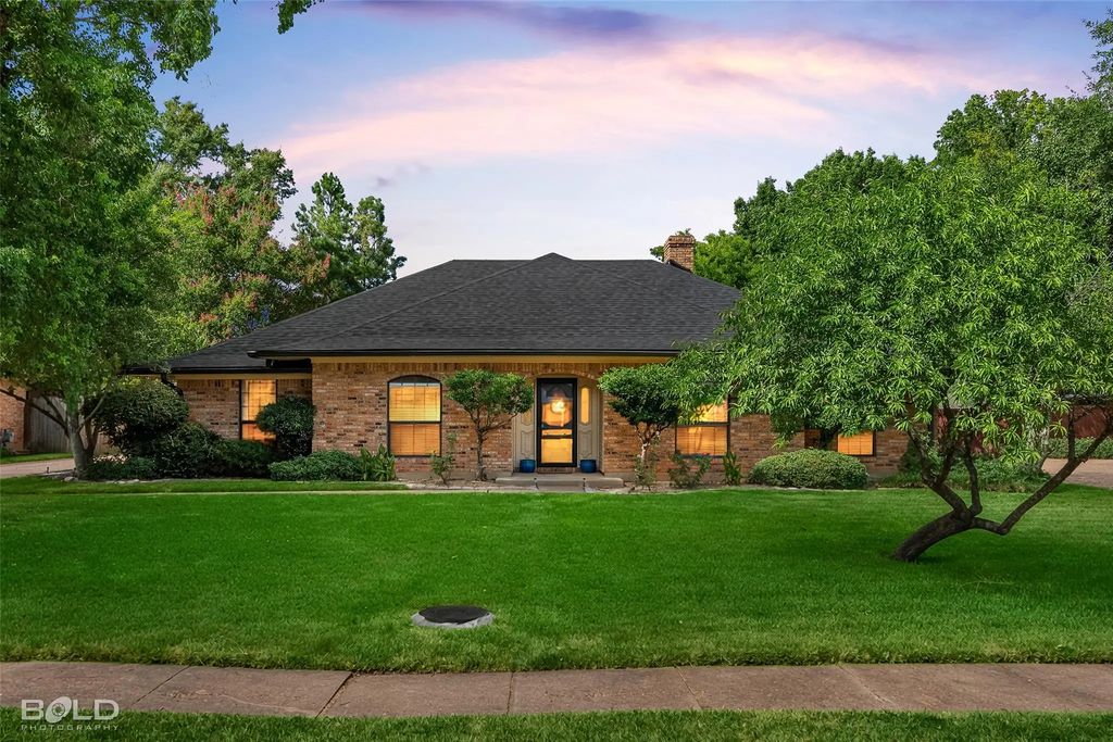 128 Southwood Drive, Bossier City