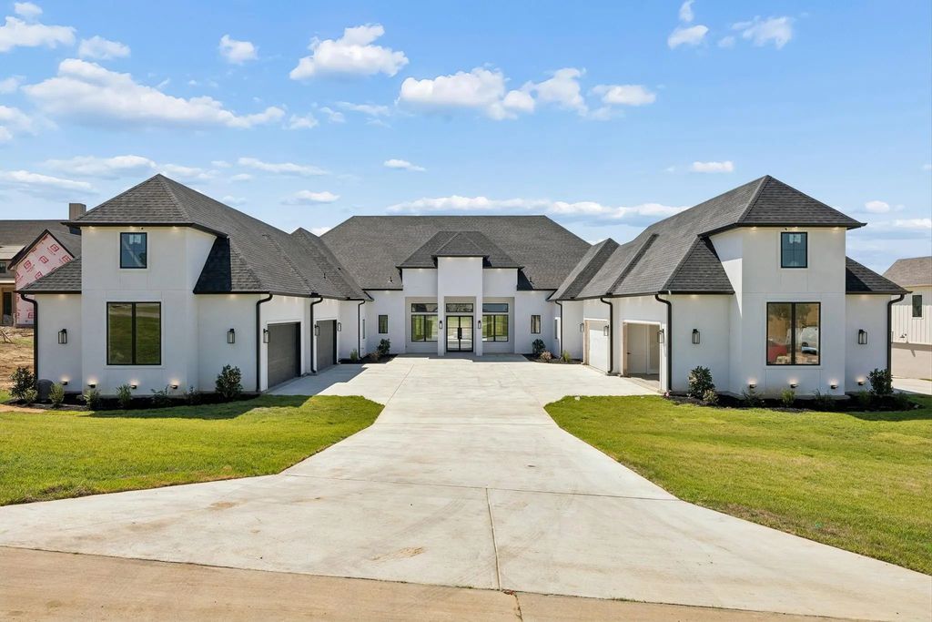 304 Mint Ridge, Burleson