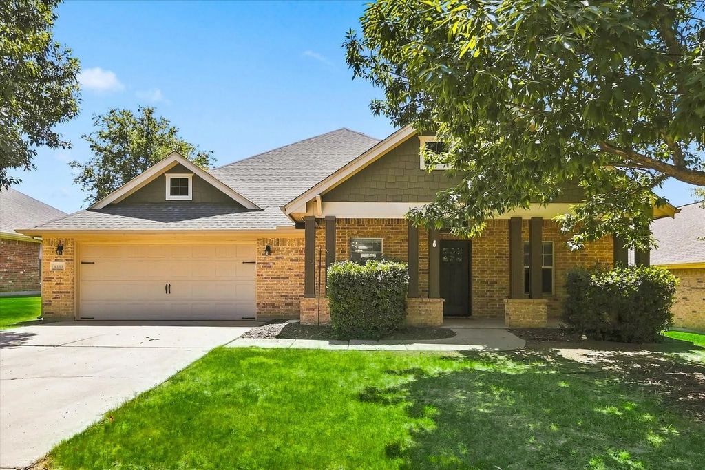 6333 Pinionpark Way, Fort Worth