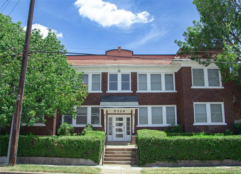 5328 Rowena Street, Dallas