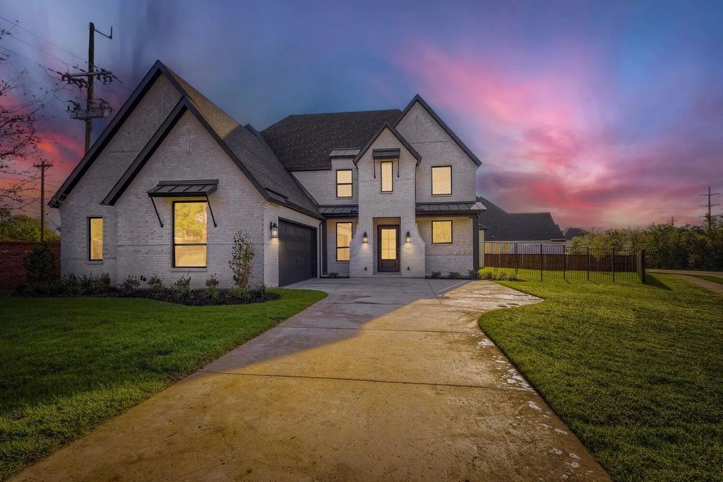 801 Bella Casa Drive, Keller