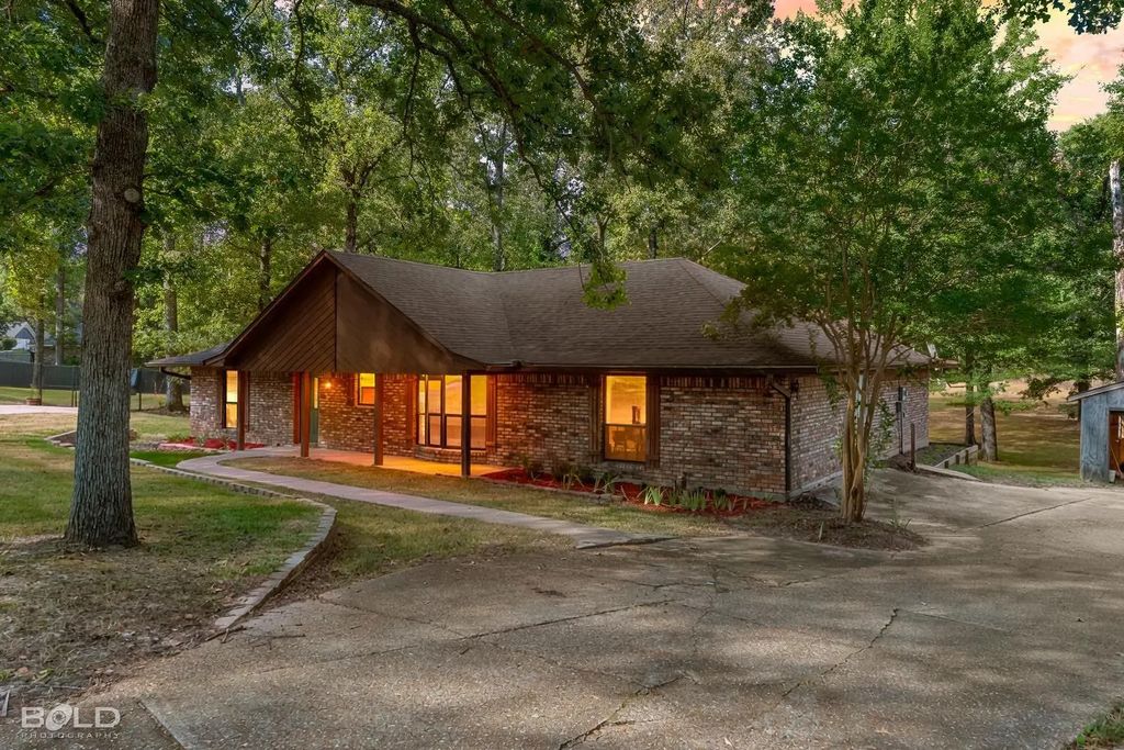 128 Ardis Drive, Haughton