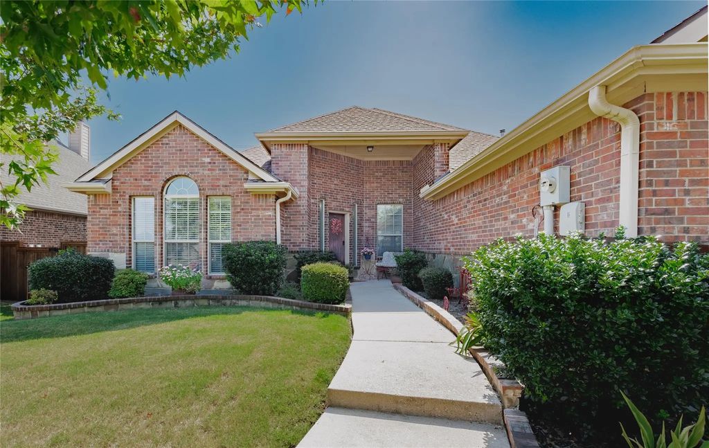 2924 Broken Spoke Lane, Rockwall